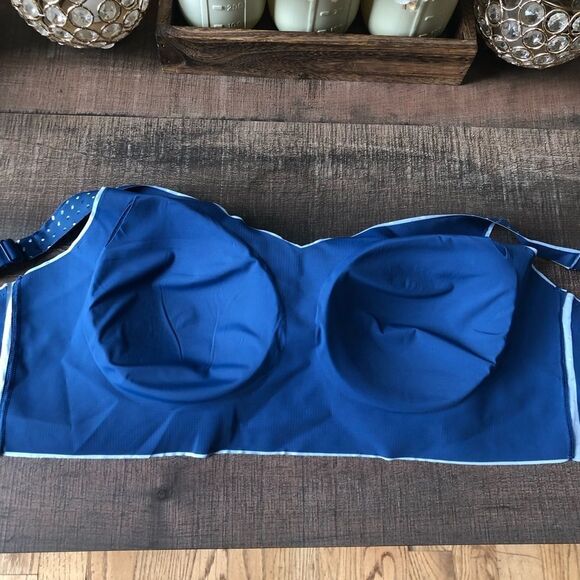 Bali Comfort Revolution Easylite Wireless Bra - Picture 4 of 5